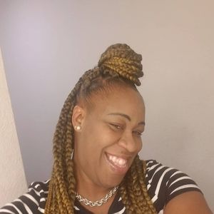 Meet your Posher, Gladys